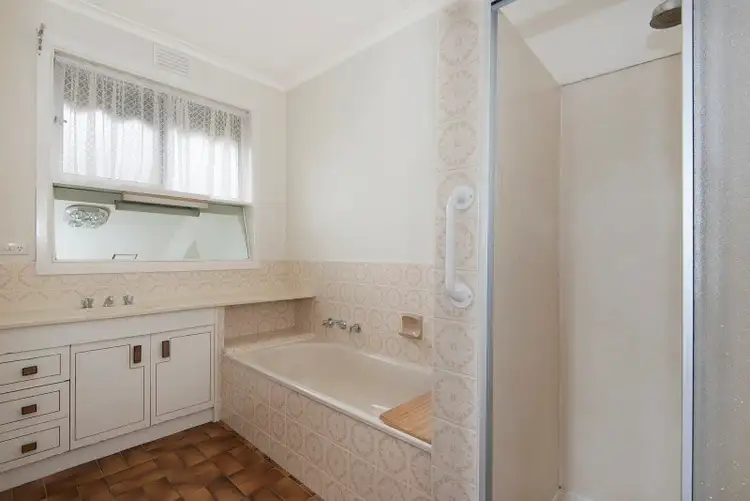 Fourth view of Homely house listing, 4 Florida Court, Moorabbin VIC 3189