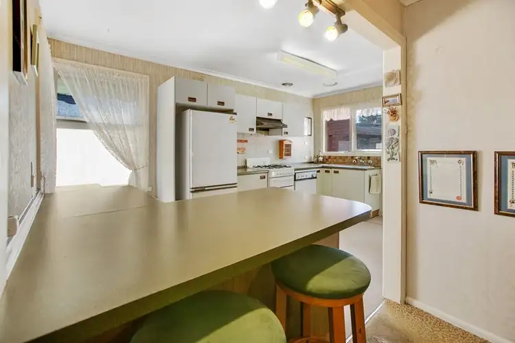 Second view of Homely house listing, 5 Cassia Grove, Frankston VIC 3199