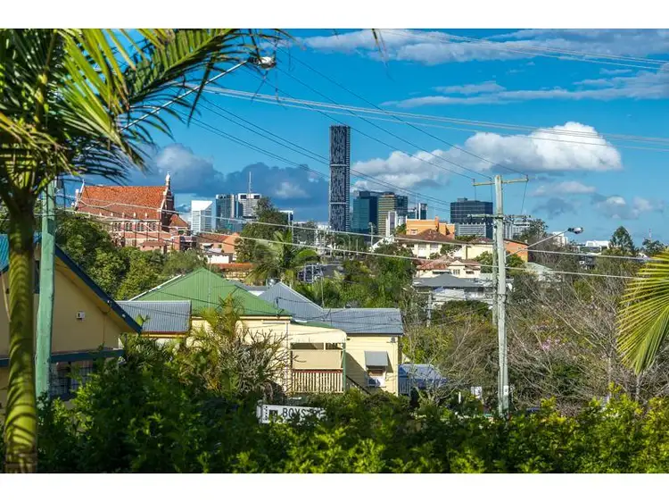 Second view of Homely townhouse listing, 1/122 Fernberg Road, Paddington QLD 4064