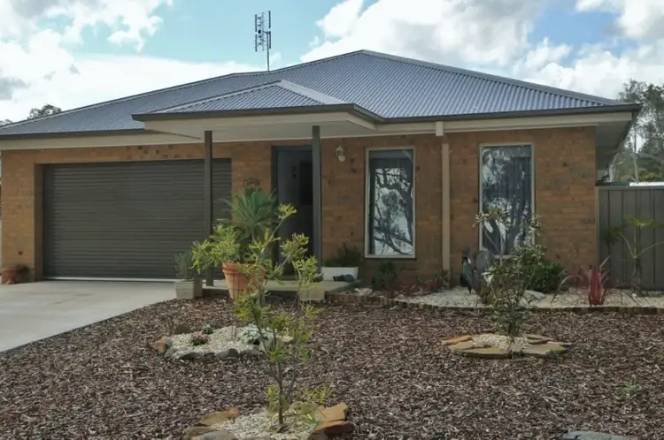 34 Ross Street, Heathcote VIC 3523