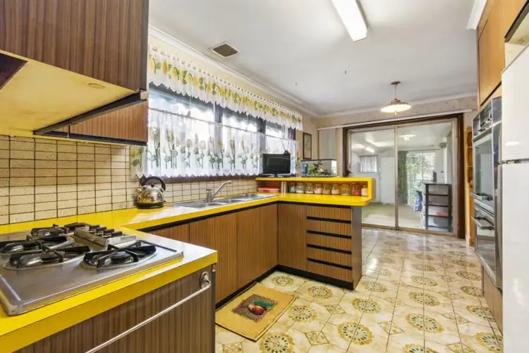 Second view of Homely house listing, 10 Paisley Avenue, Boronia VIC 3155