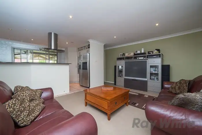 Fifth view of Homely house listing, 1 Loderi Close, Warabrook NSW 2304