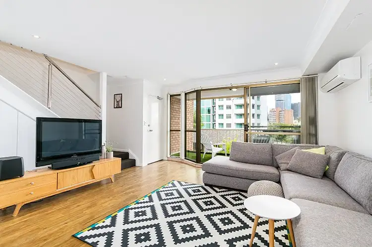 Third view of Homely apartment listing, 9/45 Lambert Street, Kangaroo Point QLD 4169