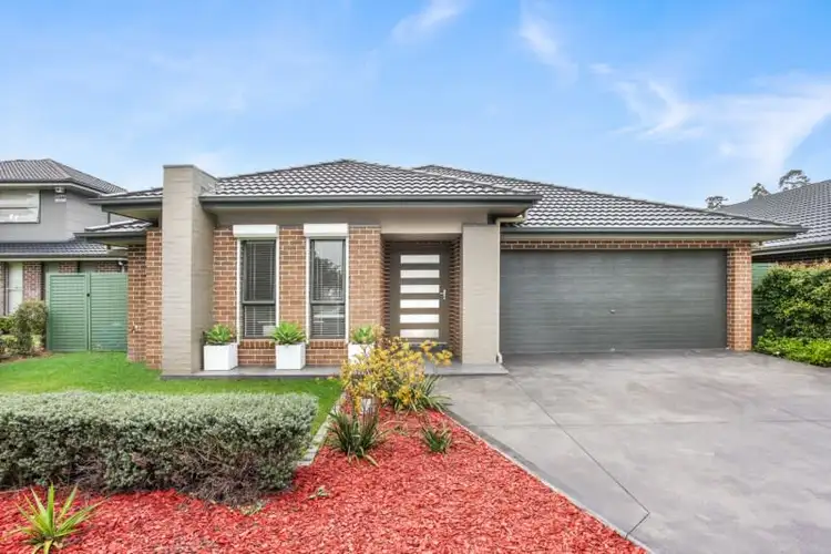18 Comberford Close, Prairiewood NSW 2176