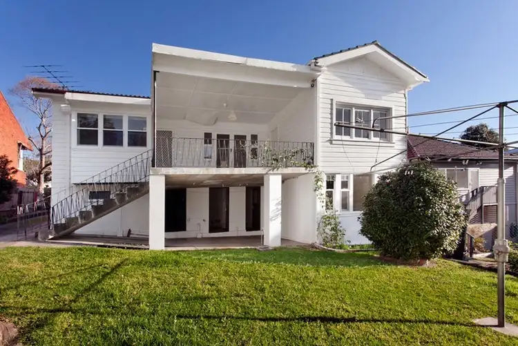 42 Norman Street, Mangerton NSW 2500