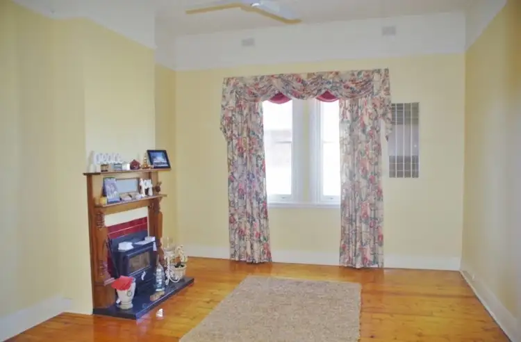 Fourth view of Homely house listing, 33 Tenth Street, Renmark SA 5341