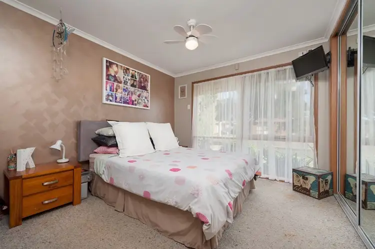 Sixth view of Homely house listing, 5 Redhill Court, Craigieburn VIC 3064