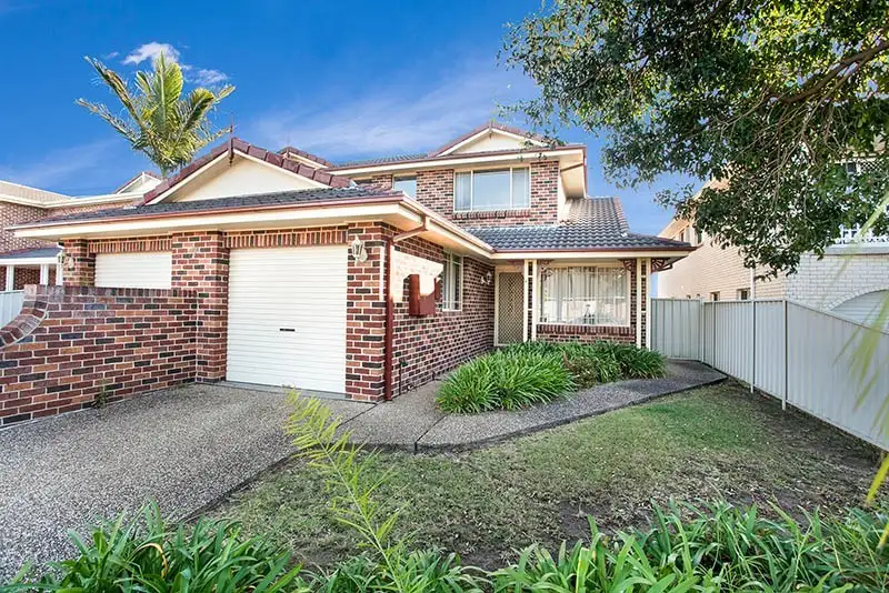 Main view of Homely unit listing, 2/7 Ringtail Circuit, Blackbutt NSW 2529