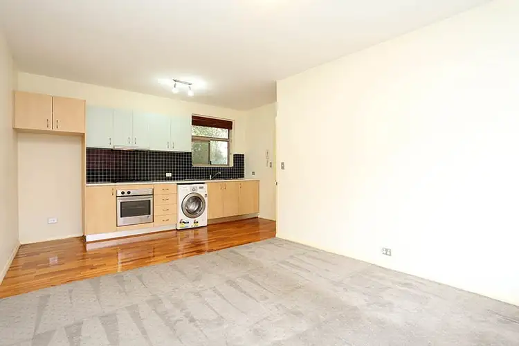 Third view of Homely apartment listing, 6/14 Hutton Street, Thornbury VIC 3071