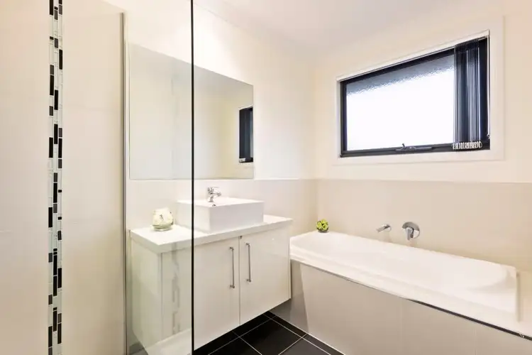 Seventh view of Homely townhouse listing, 2/11b Rosebank Avenue, Clayton South VIC 3169