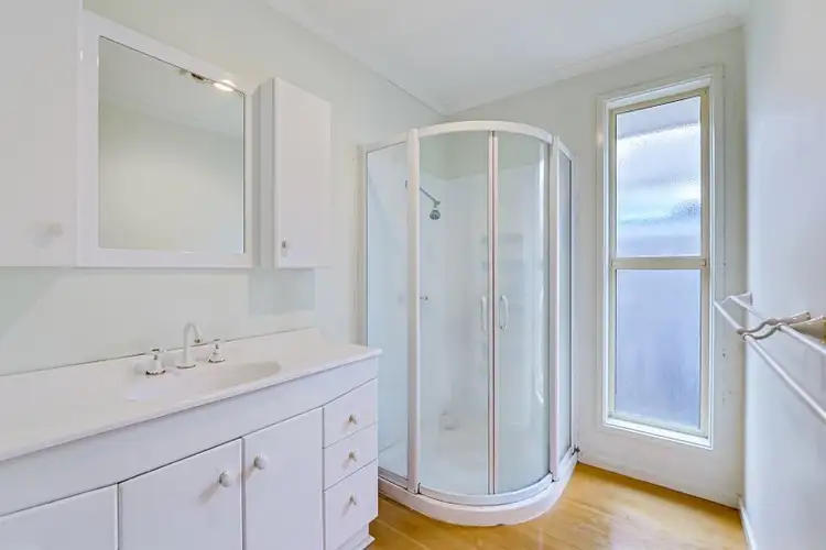 Sixth view of Homely house listing, 28 Canberra Grove, Lalor VIC 3075