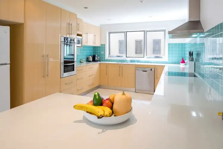 3 Batman Place, Sunshine Bay NSW 2536