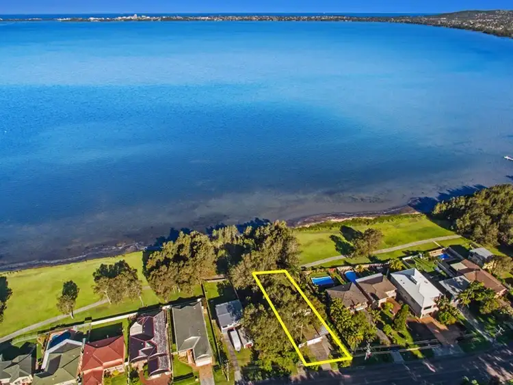 287 Lakedge Avenue, Berkeley Vale NSW 2261