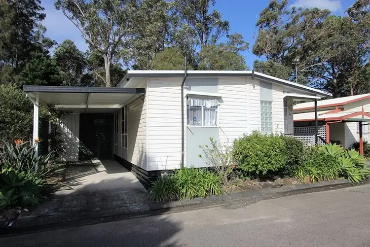 36 Second Avenue, Green Point NSW 2251