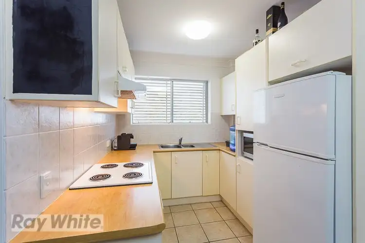 Sixth view of Homely unit listing, 2/15 Weston Street, Coorparoo QLD 4151