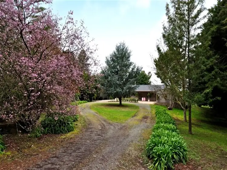 20 Jarrett Road, Mount George SA 5155