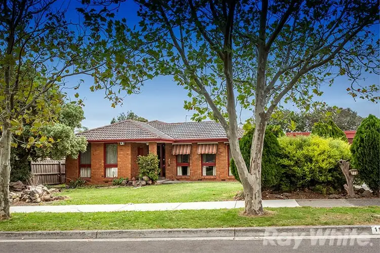 11 Erie Avenue, Rowville VIC 3178