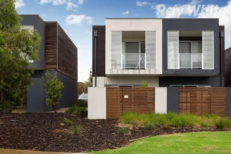 Second view of Homely townhouse listing, 6 Silverash Drive, Bundoora VIC 3083