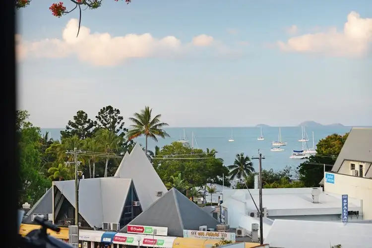 2 and 2A/5 Golden Orchid Drive, Airlie Beach QLD 4802