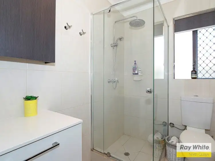 Sixth view of Homely house listing, 8 Kelso Court, Duncraig WA 6023