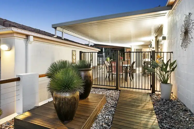 Second view of Homely house listing, 19 Juniper Place, Carindale QLD 4152