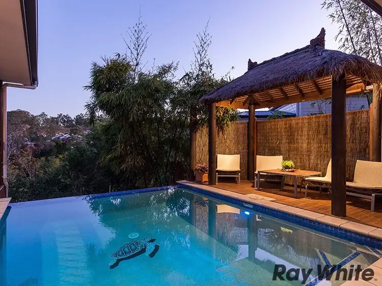 17 Woodtop Court, Ferny Hills QLD 4055