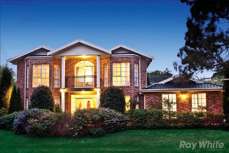 7 Peartree Way, Glen Waverley VIC 3150