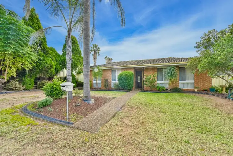 17 Holborn Street, Ambarvale NSW 2560