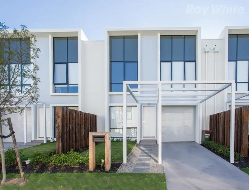 Main view of Homely townhouse listing, 18 Manchester Crescent, Bundoora VIC 3083