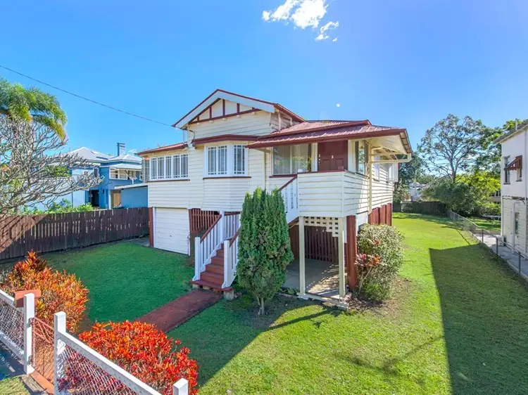 10 Badger Street, Newmarket QLD 4051