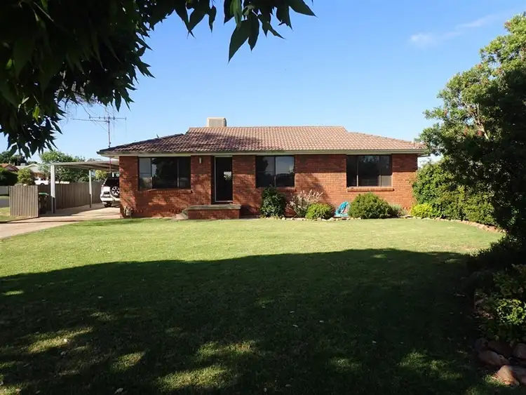 21 Coronation Avenue, Parkes NSW 2870