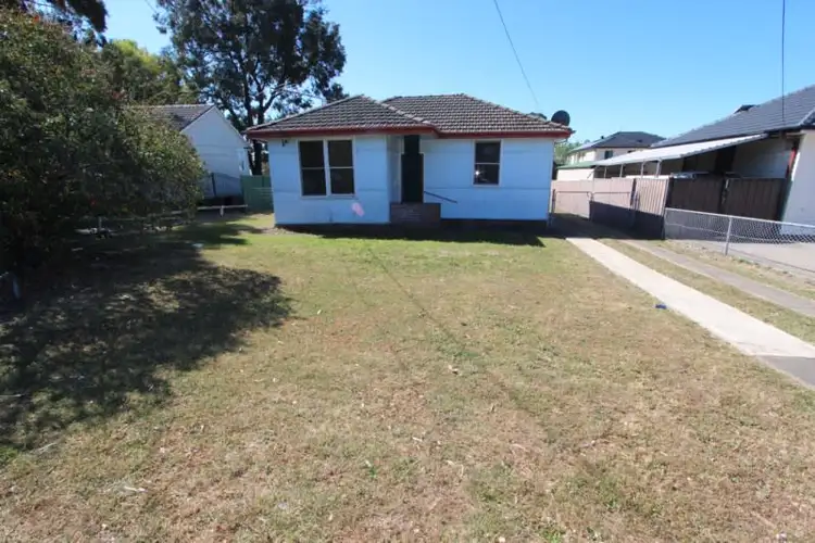 Fourth view of Homely house listing, 7 Nyora Avenue, Smithfield NSW 2164