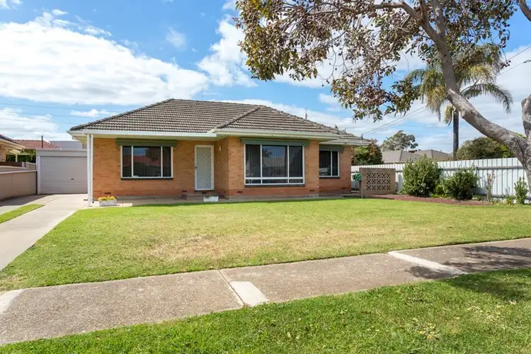 9 Washington Crescent, Findon SA 5023