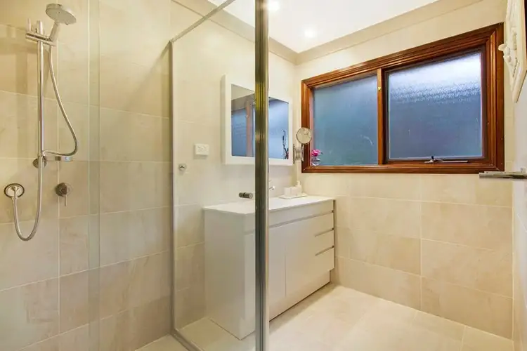 Fifth view of Homely house listing, 5 Red Gum Cresent, Bowen Mountain NSW 2753