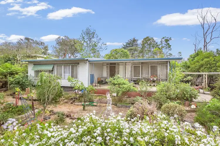 124 Thompson Crescent, Research VIC 3095
