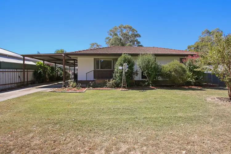 71 Hawkins Street, Howlong NSW 2643