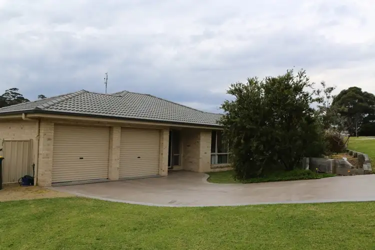 4 Creighton Parade, North Narooma NSW 2546