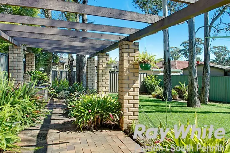 Fifth view of Homely house listing, 8 Pavey Place, Cranebrook NSW 2749