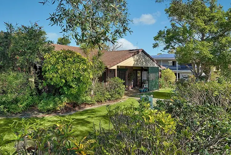 12 Lawley Street, Dicky Beach QLD 4551