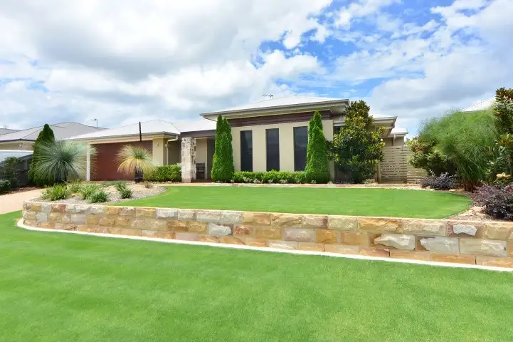 6 Beardsworth Court, Middle Ridge QLD 4350