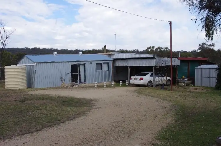 7 Campbell Street, Inverell NSW 2360