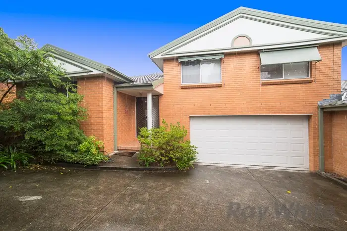 Main view of Homely unit listing, 3/33 Edward Street, Charlestown NSW 2290