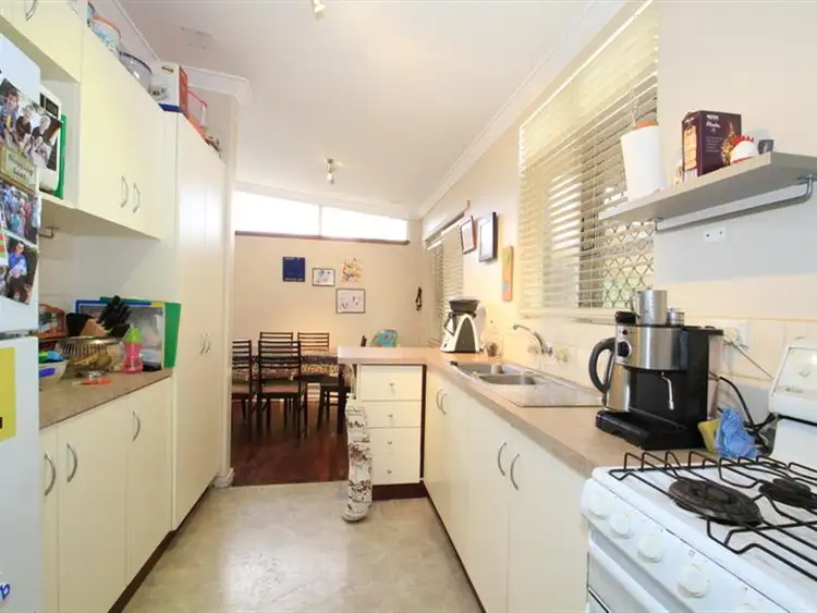 Seventh view of Homely house listing, 5 Milton Place, Orelia WA 6167