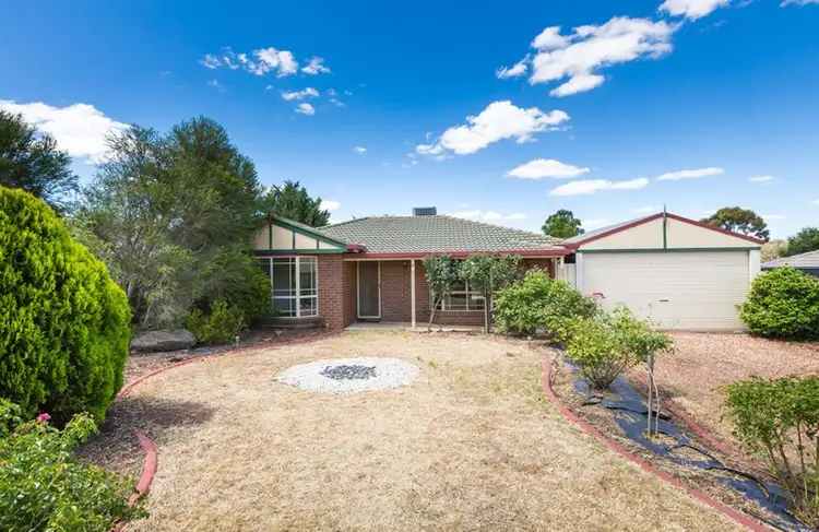 6 Harvey Close, Eaglehawk VIC 3556
