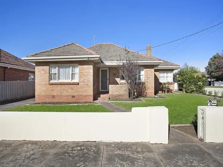 19 Wildwood Crescent, Warrnambool VIC 3280