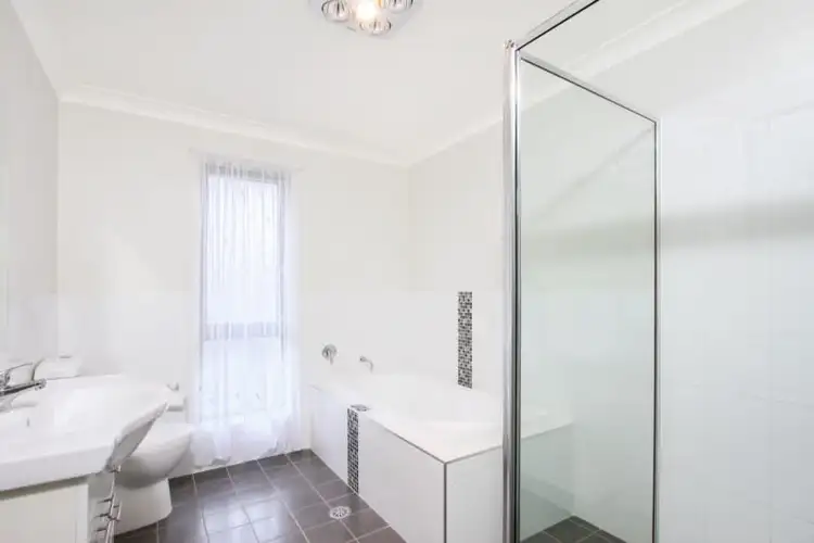 Sixth view of Homely house listing, 1 Carroll Place, Goulburn NSW 2580