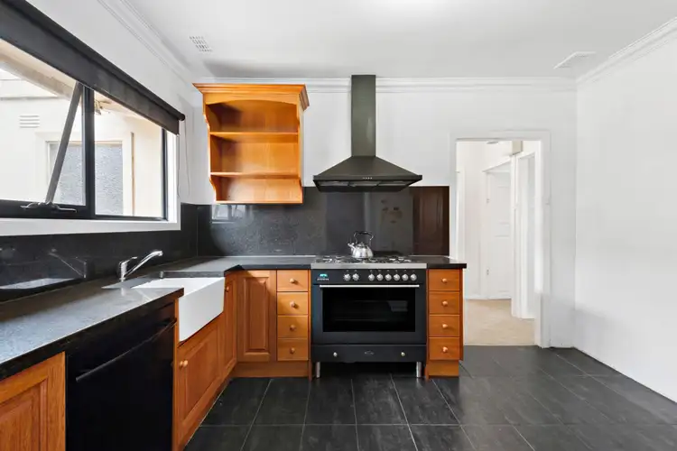 Fourth view of Homely unit listing, 1/48 Amaroo Street, Chadstone VIC 3148