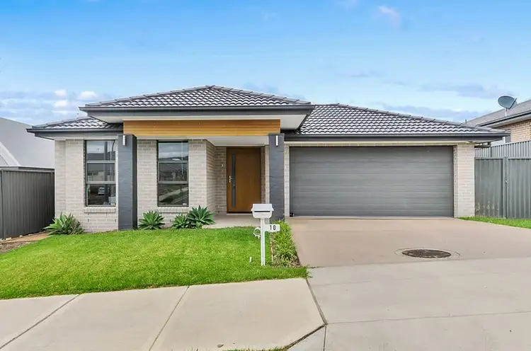 10 Morson Avenue, Horsley NSW 2530