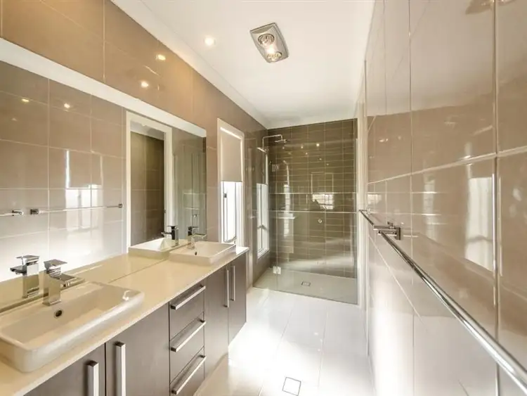 Seventh view of Homely house listing, 2 Minack Court, Highfields QLD 4352