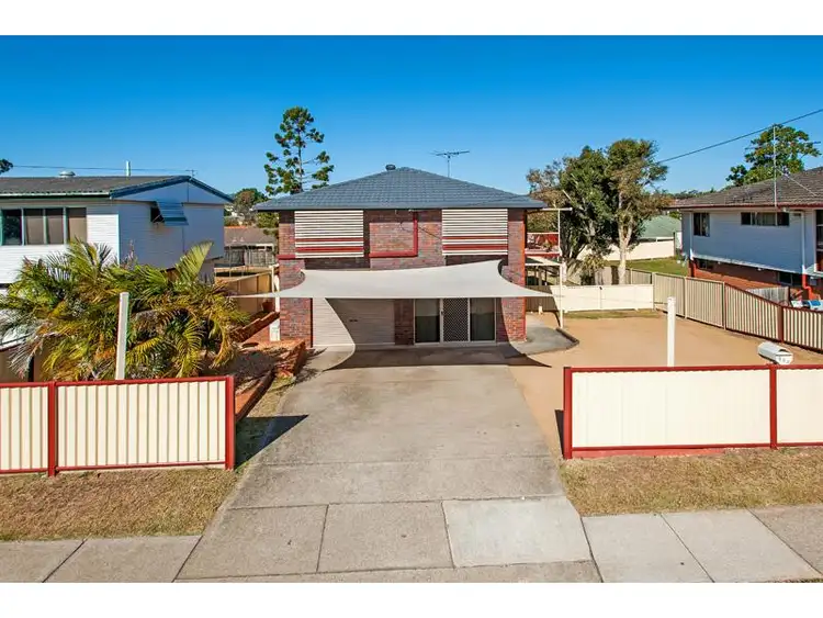 223 Broadwater Road, Mansfield QLD 4122